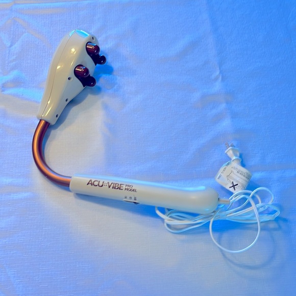 AcuVibe Pro Model Vibrating Massager Curved 2 - Picture 5 of 9